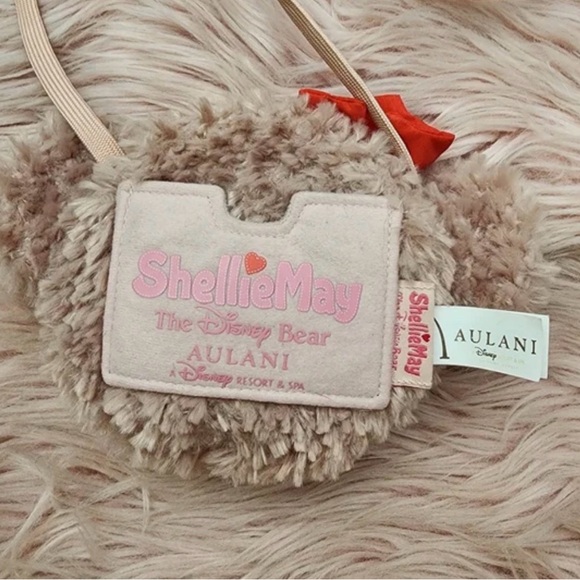 ❤️ Disney Aulani limited edition Shellie May plush ID holder - Picture 4 of 6